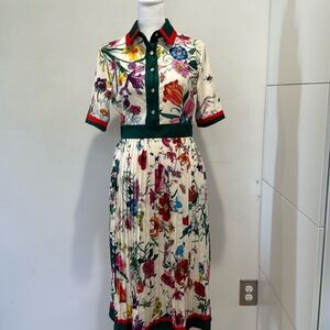 Beautiful New Floral Butterflies Gucci-Style Dress With Red Green Striped Collar